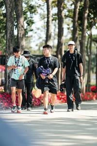 BIB: 
                            <button type="button" onclick="openModal(27505927)" class="btn btn-primary btn-sm float-right btn-popup" data-toggle="modal" data-target=".modal-high-quality">
                        <i class="fas fa-shopping-cart"></i> Add to Cart
                    </button>
                                            <button type="button" onclick="isThisMe(27505927, true)" class="btn btn-success btn-sm float-right btn-popup btn-isme hidden" data-toggle="tooltip" data-placement="bottom" title="นี่คือรูปของคุณใช่ไหม คลิกที่นี่เพื่อเอาเข้าอัลบั้ม">
                        <i class="fas fa-plus"></i> Add to album
                    </button>
                    <button type="button" onclick="isThisMe(27505927, false)" class="btn btn-warning btn-sm float-right btn-popup btn-isnotme hidden">
                        <i class="fas fa-ban"></i> Remove from album
                    </button>